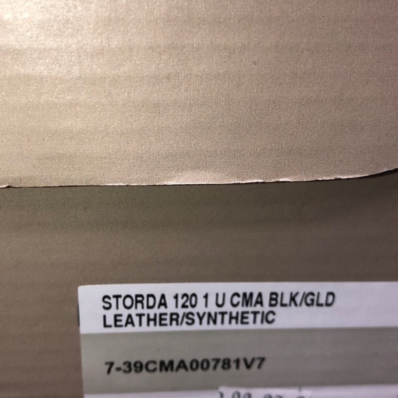 Lacoste storda men’s black / gold leather sneaker - Picture 4 of 6